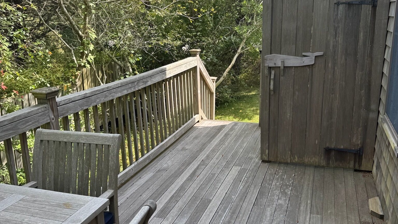 Photo of Patio Balcony in Monomoy