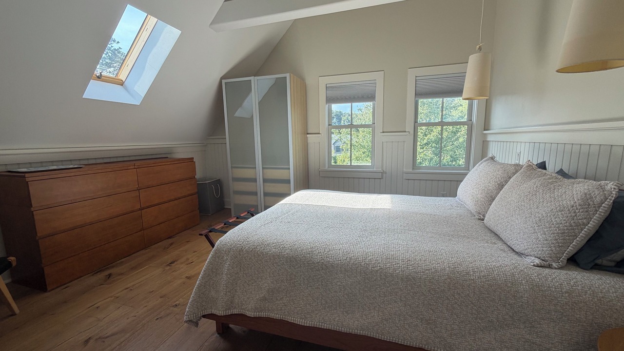 Photo of Bedroom in Monomoy