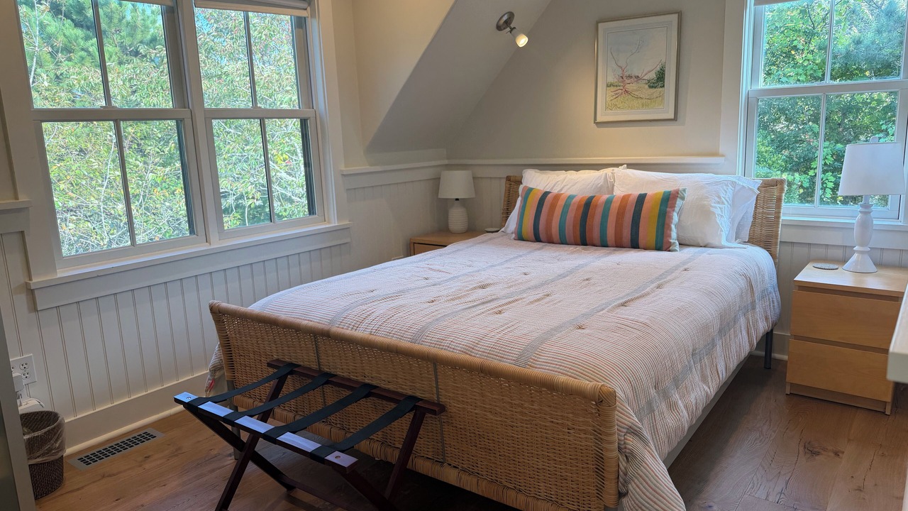Photo of Bedroom in Monomoy