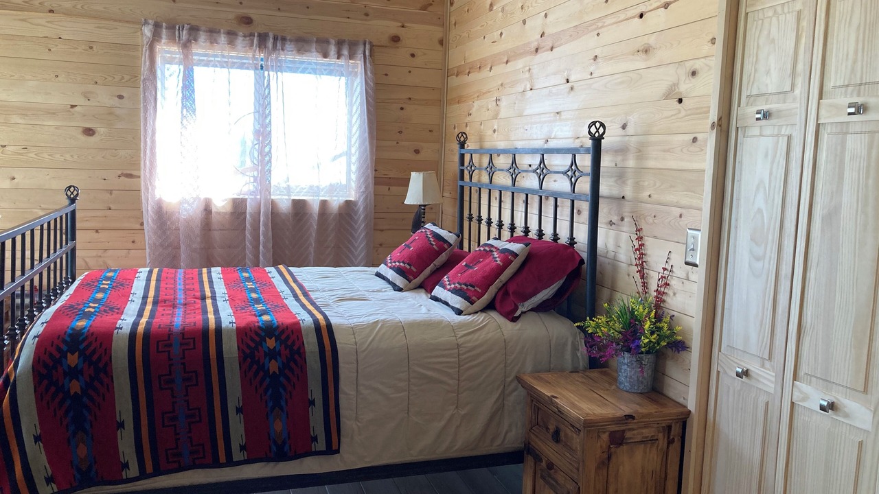 Photo of Bedroom in Cochise