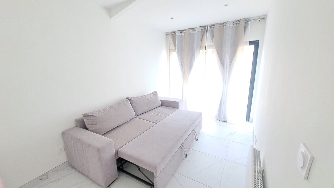 Photo of Livingroom in La Chapelle-Saint-Martin-en-Plaine