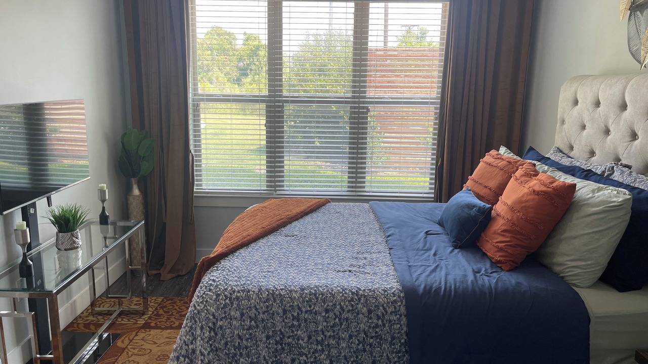 Photo of Bedroom in Farmers Branch