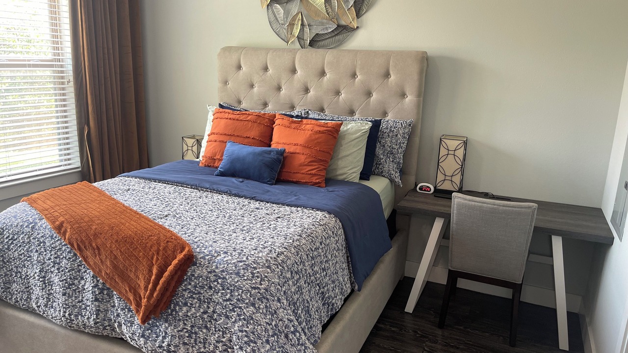 Photo of Bedroom in Farmers Branch