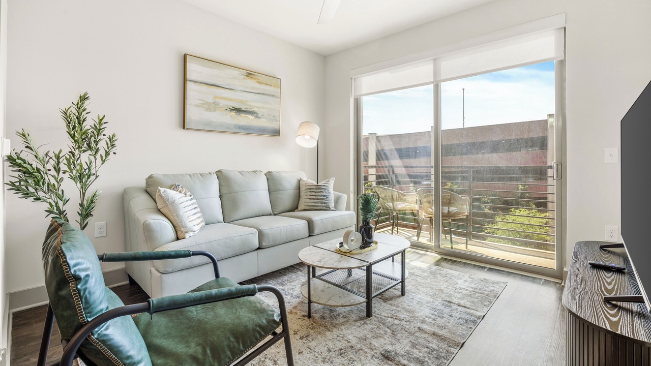 Photo of Livingroom in Frisco Square