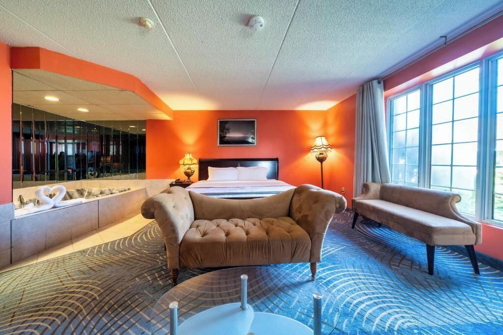 Photo of Livingroom in Niagara Falls