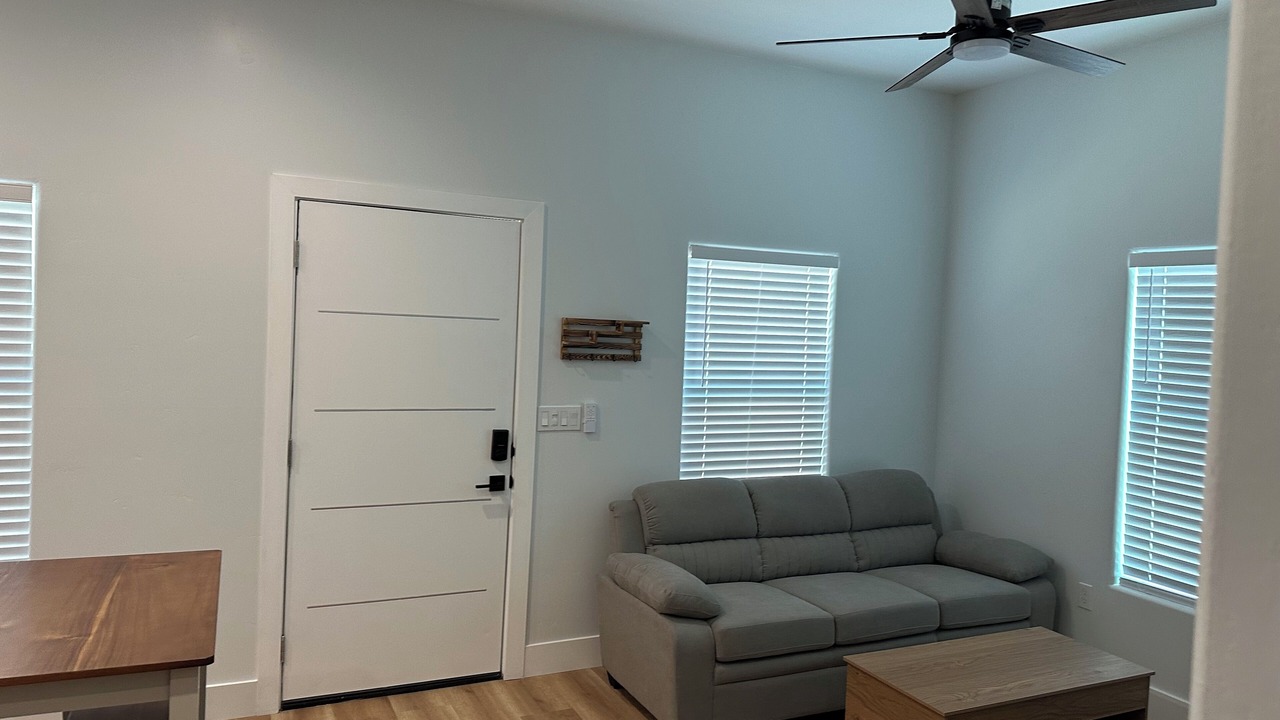 Photo of Livingroom in Sacramento