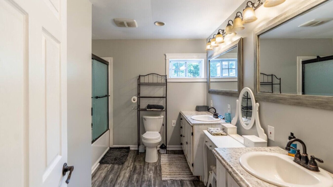 Photo of Bathroom in Ripley