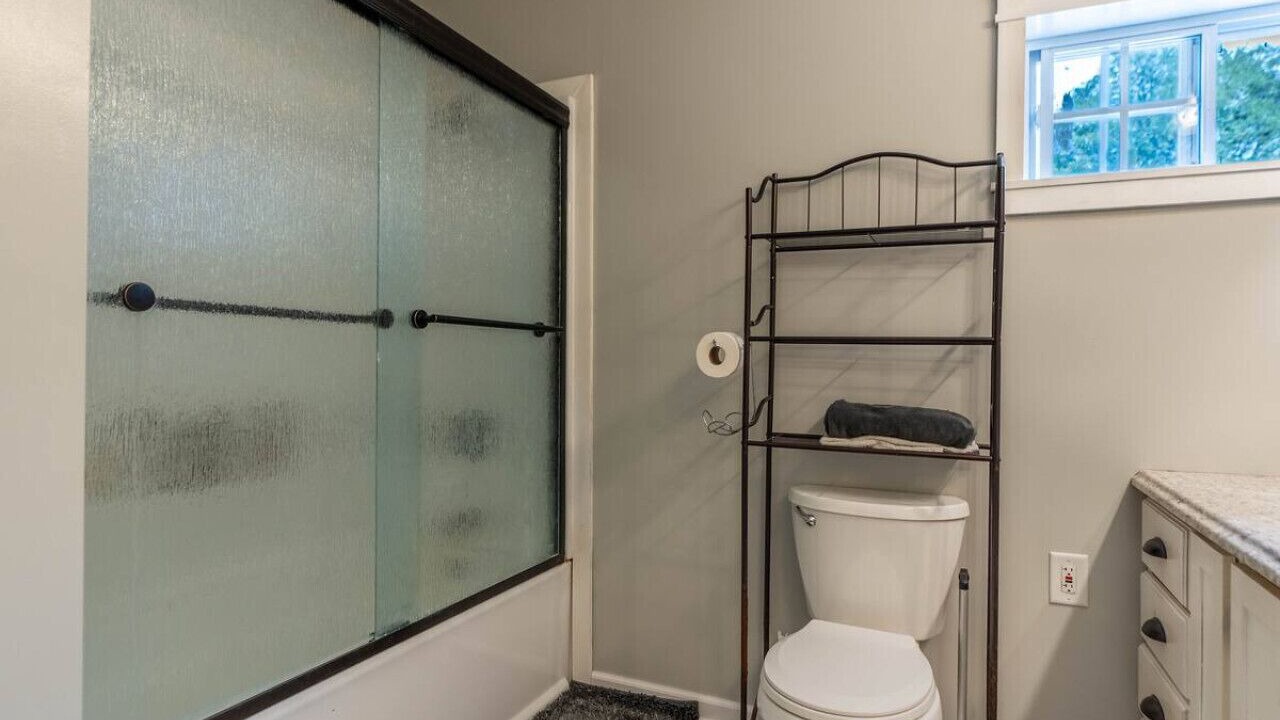 Photo of Bathroom in Ripley