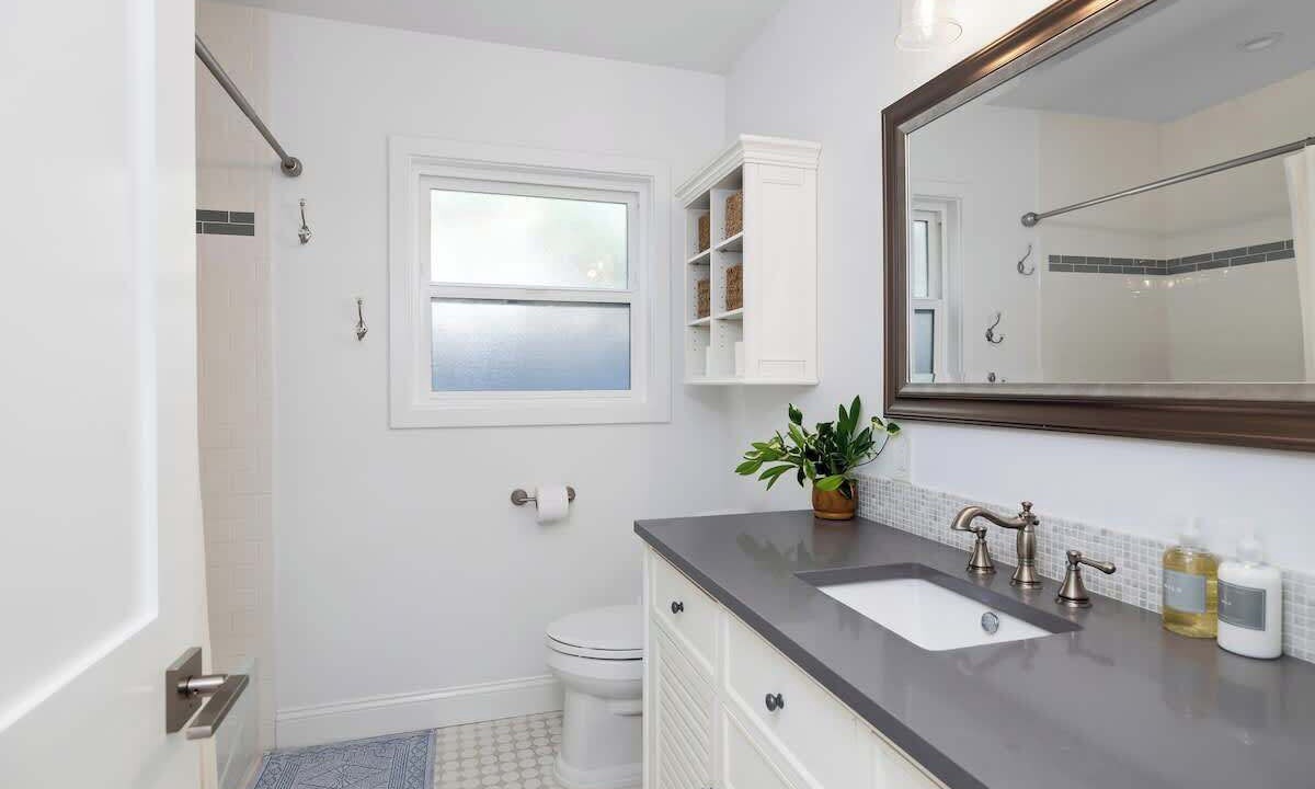 Photo of Bathroom in Naples