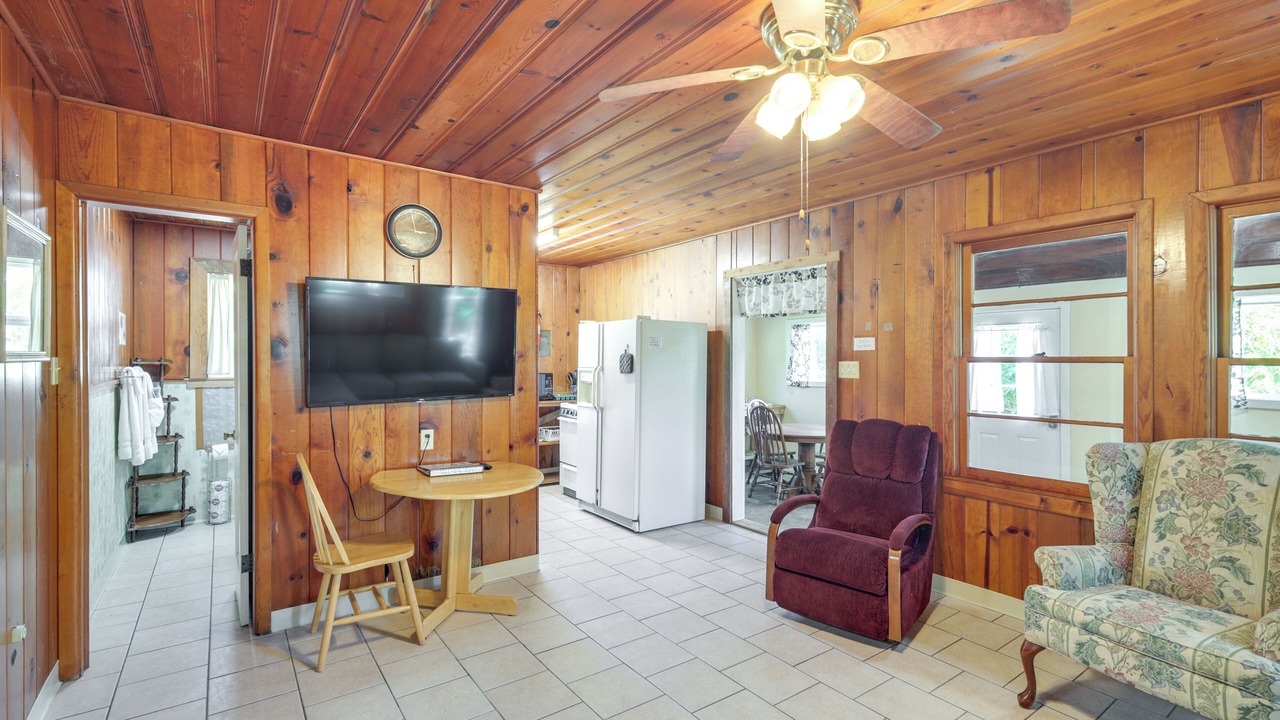 Photo of Bedroom in Whitney