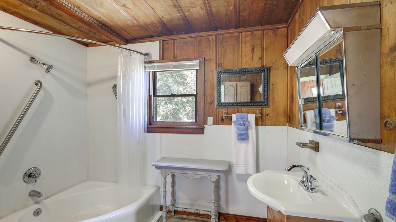 Photo of Bathroom in Whitney
