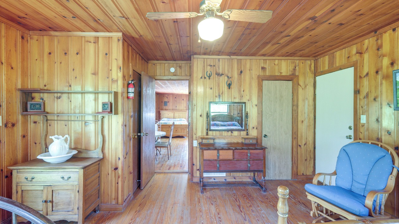 Photo of Bedroom in Whitney