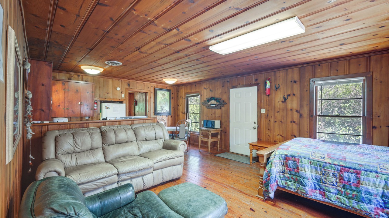 Photo of Bedroom in Whitney