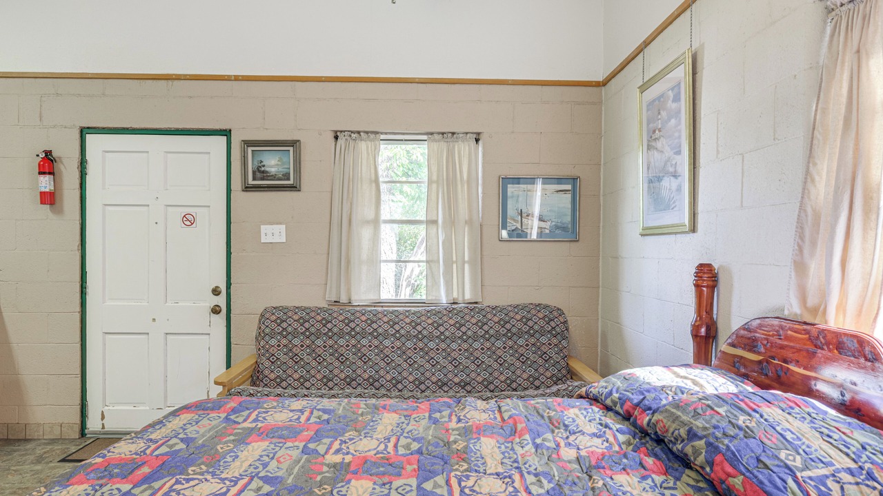 Photo of Bedroom in Whitney