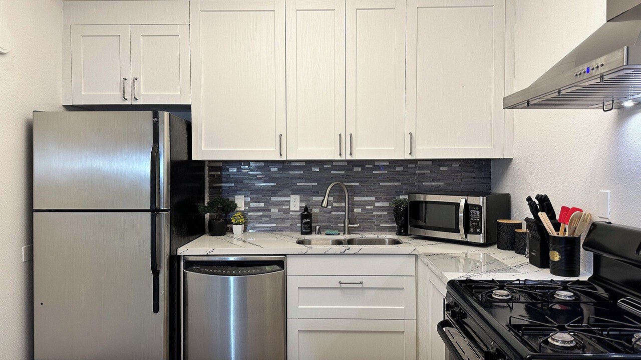 Photo of Kitchen in Broadway - Palmhaven