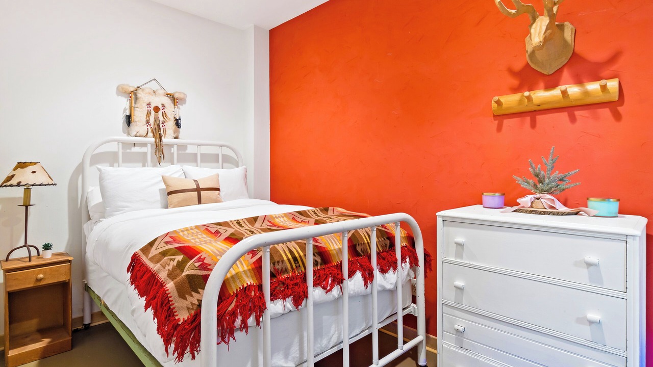 Photo of Bedroom in Snoqualmie Pass