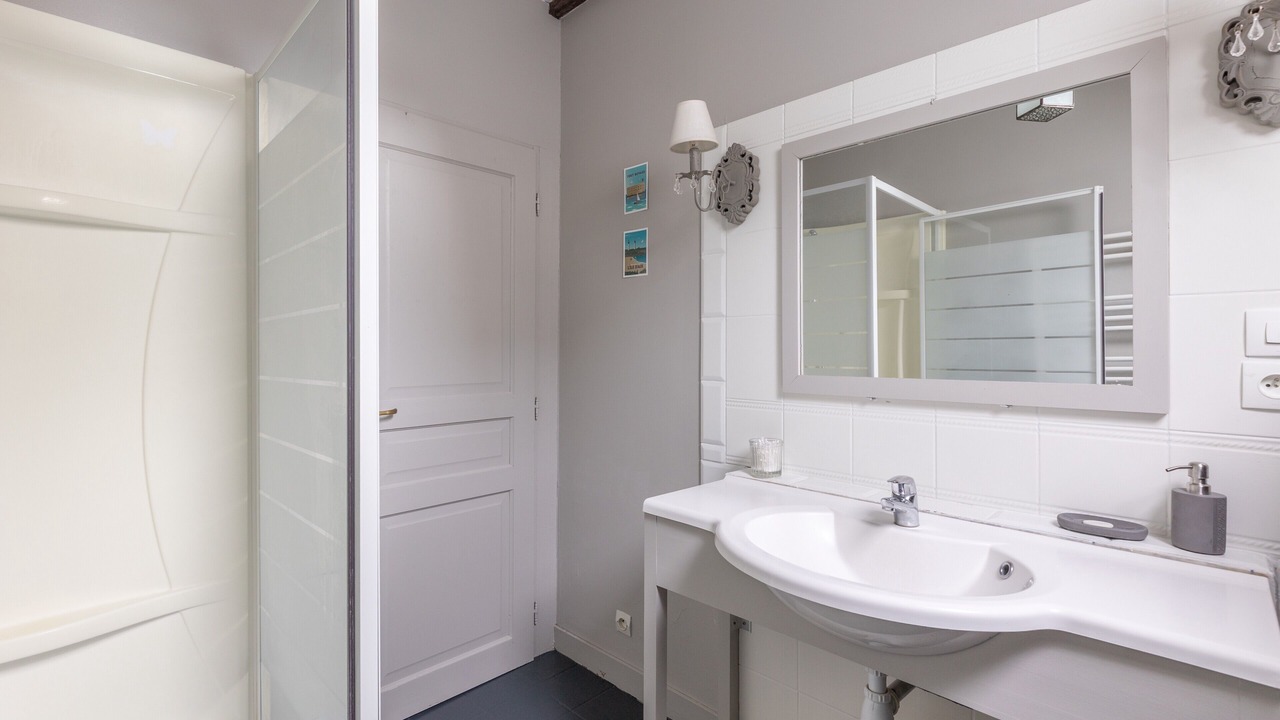 Photo of Bathroom in Clere-les-Pins