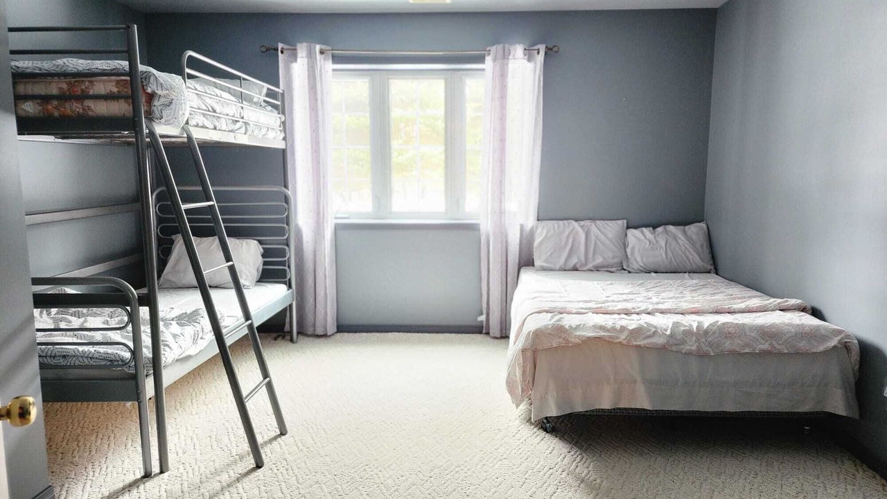 Photo of Bedroom in Amaranth