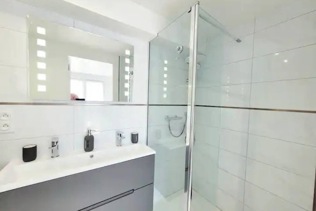 Photo of Bathroom in Juvignac