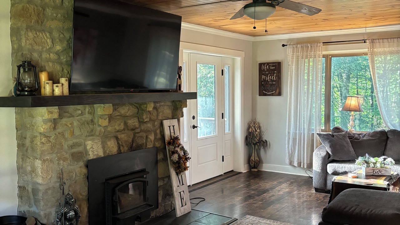 Photo of Livingroom in Level Green