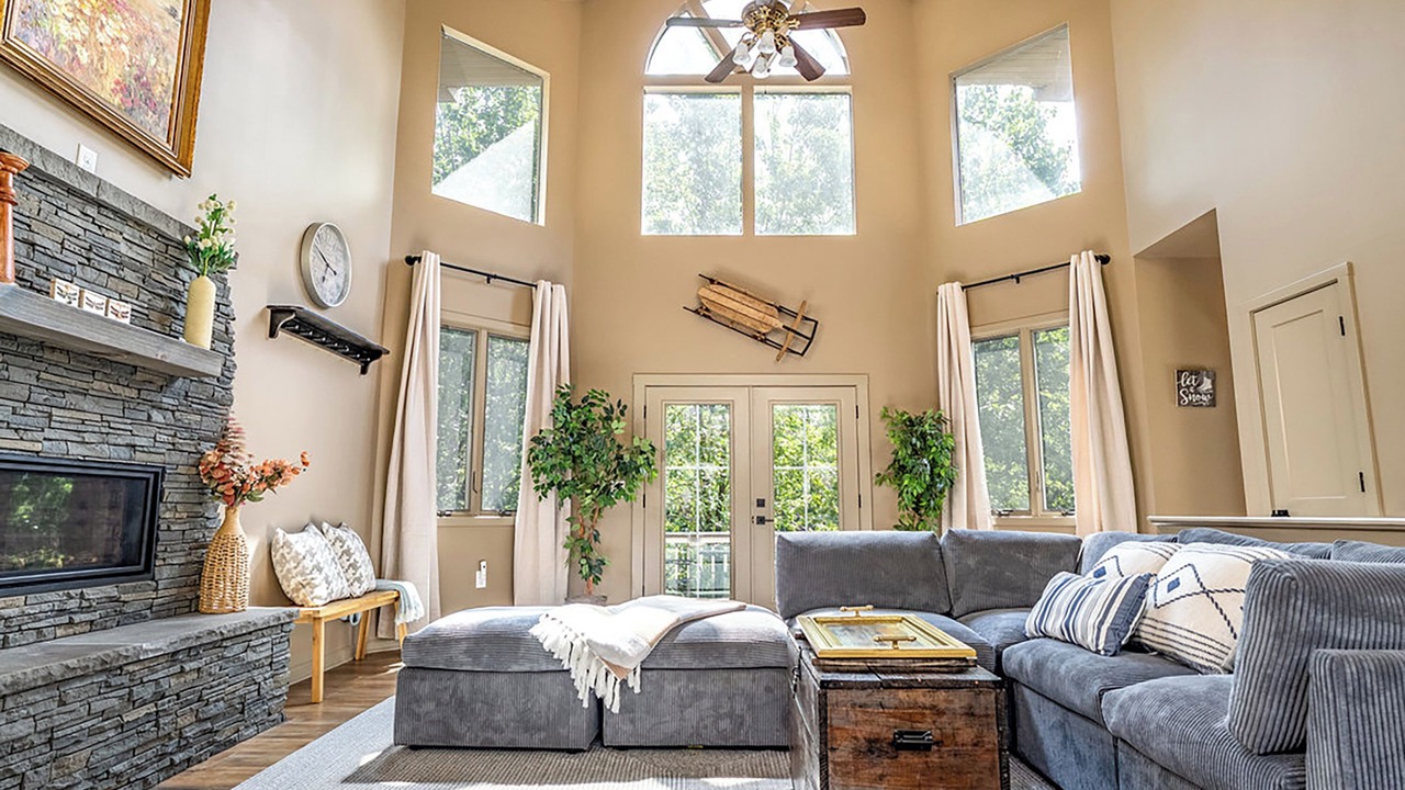 Photo of Livingroom in McGaheysville