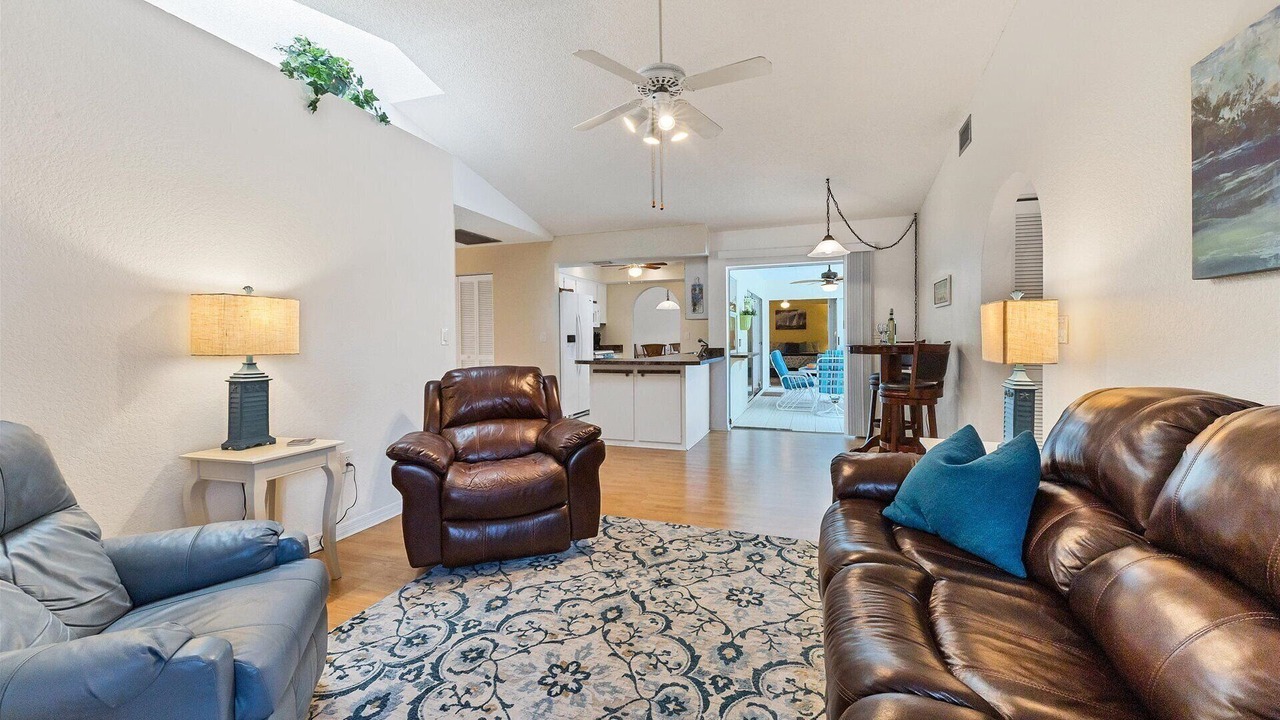 Photo of Livingroom in Deep Creek