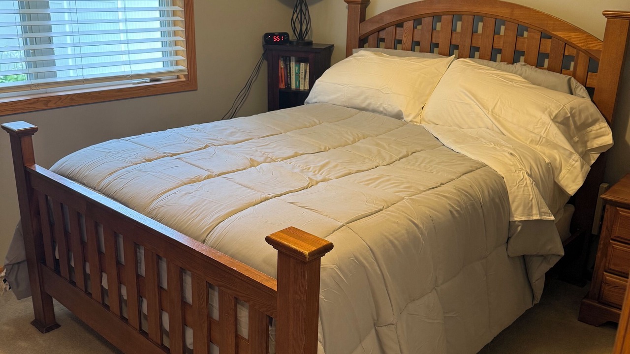 Photo of Bedroom in Lyle
