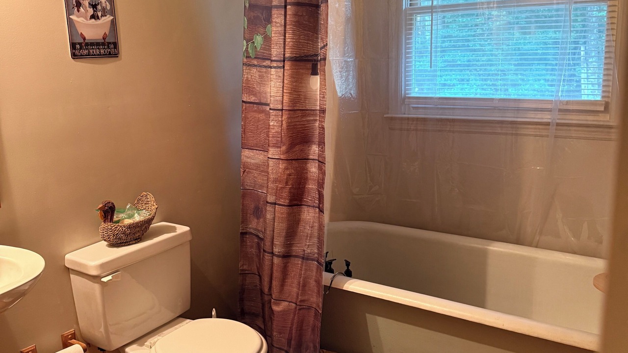 Photo of Bathroom in Jewell