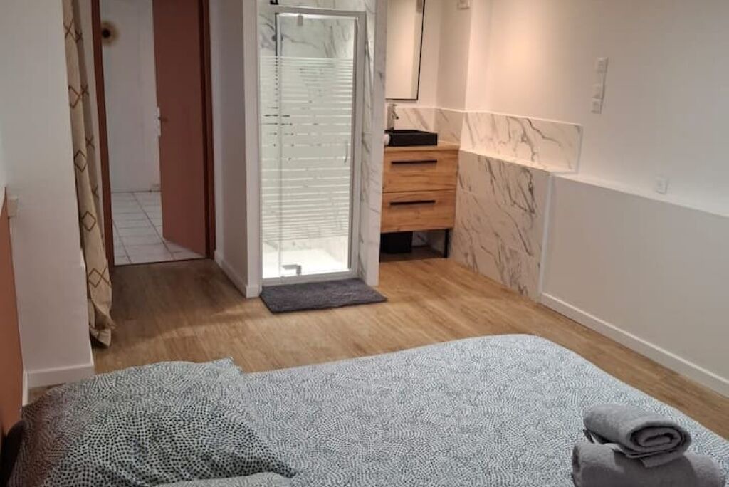 Photo of Bedroom in Ancely