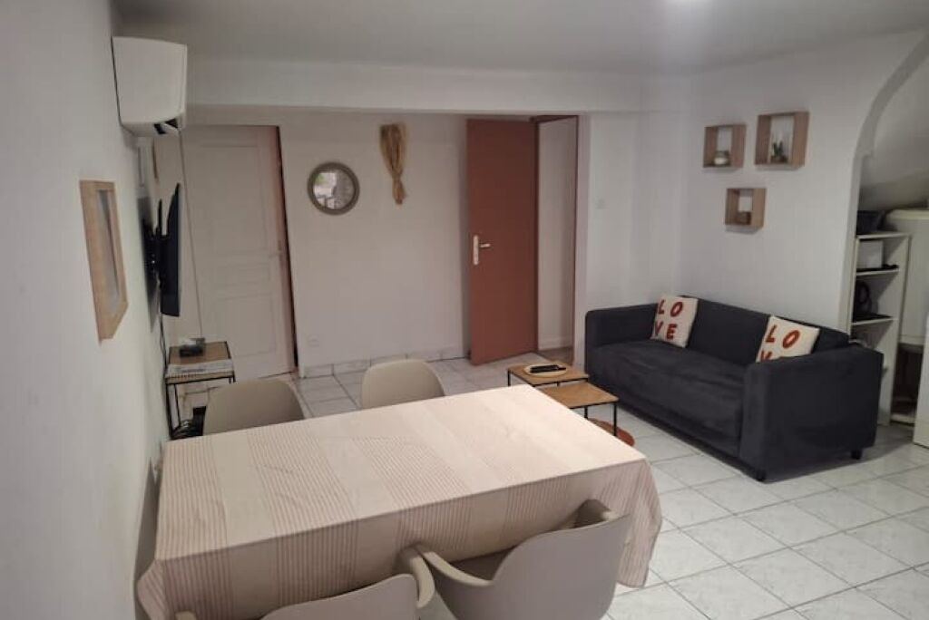 Photo of Livingroom in Ancely
