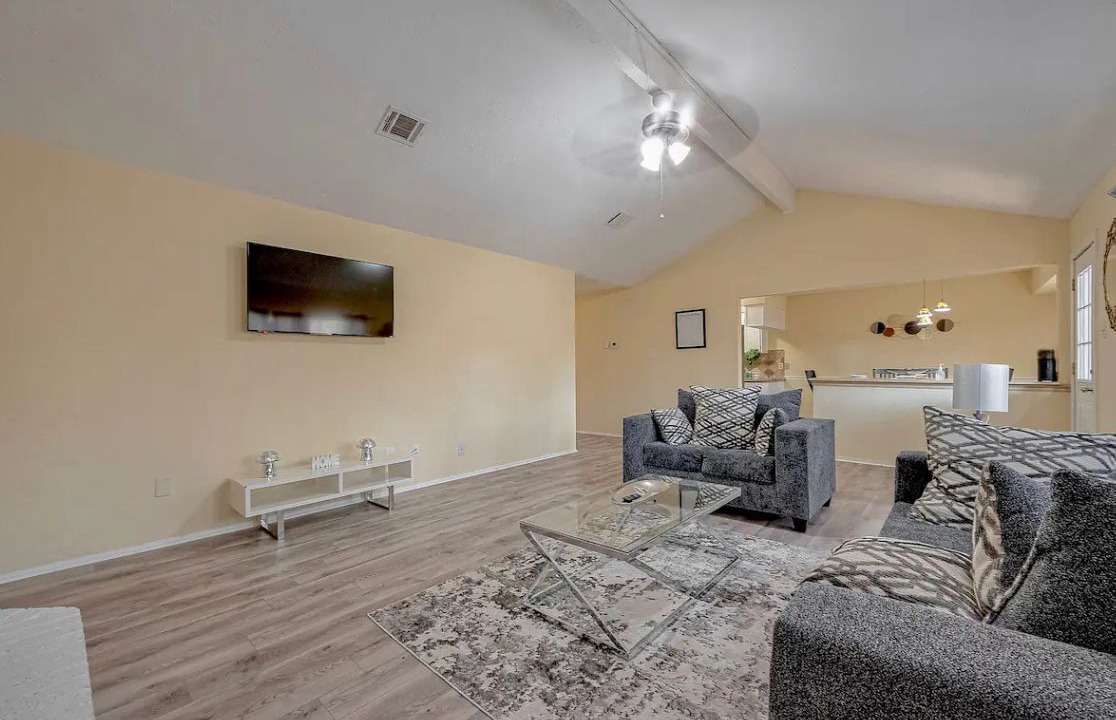 Photo of Livingroom in Barker