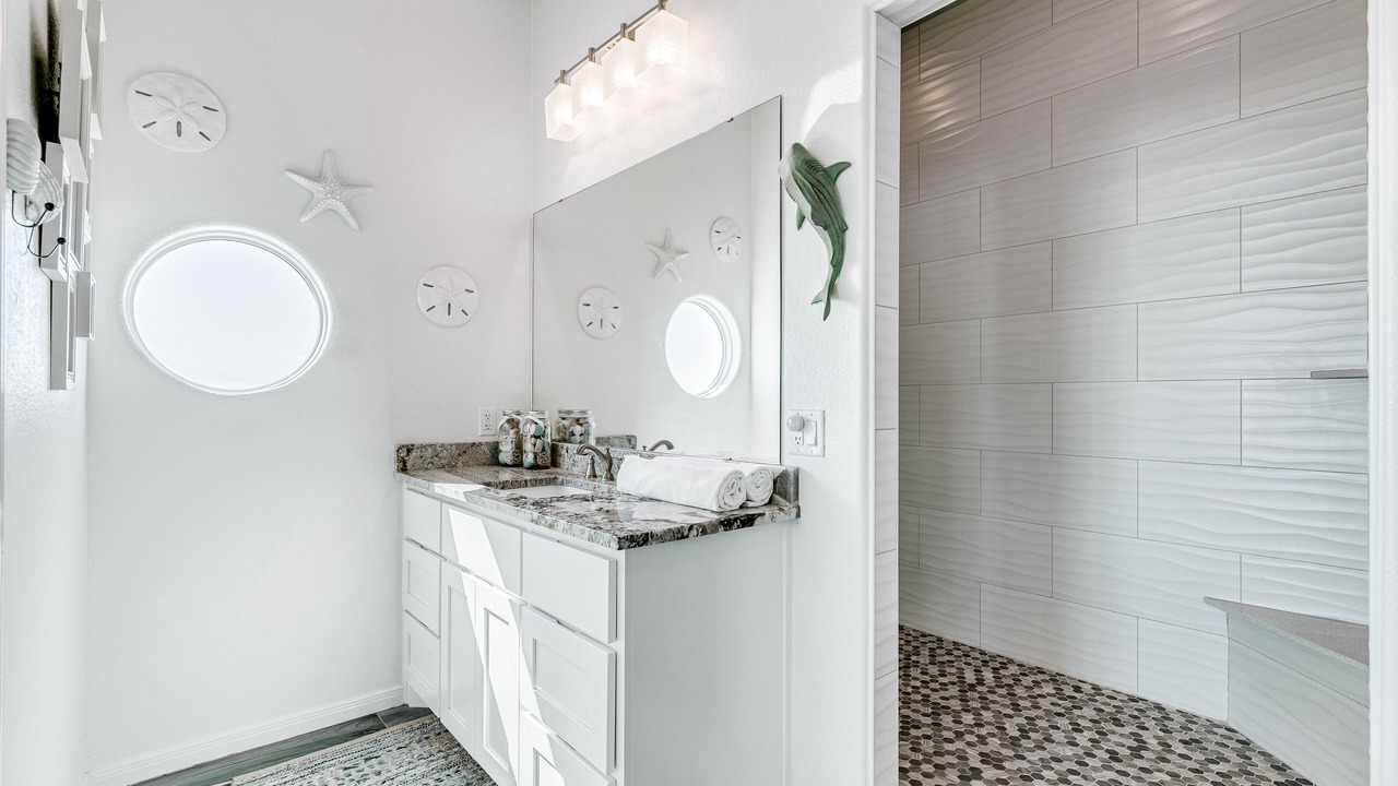 Photo of Bathroom in Port Bolivar