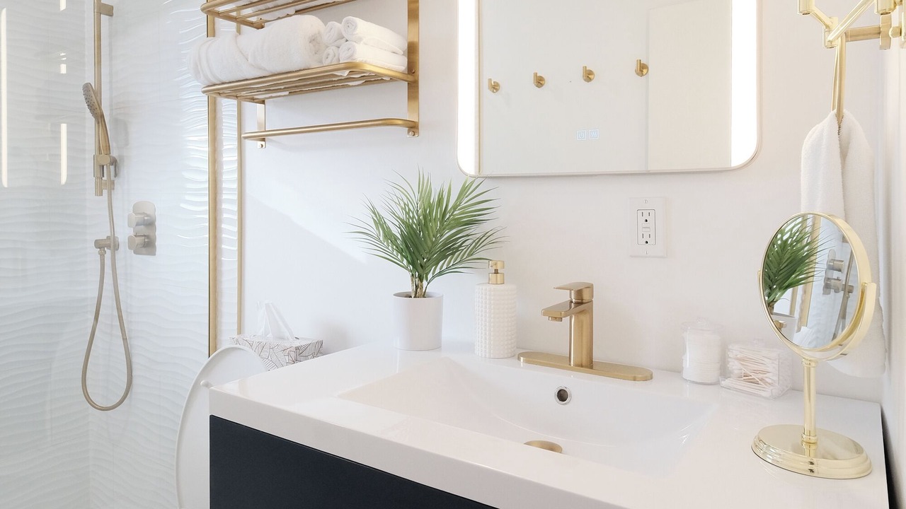 Photo of Bathroom in St. Davids