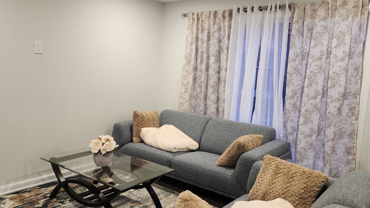 Photo of Livingroom in Kanata Lakes - Marchwood Lakeside - Morgan's Grant - Kanata