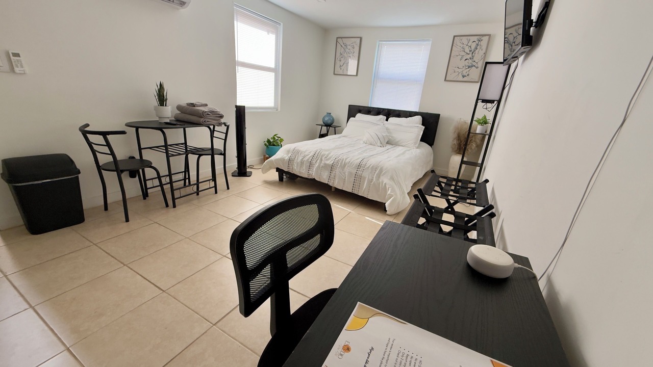 Photo of Bedroom in Wilton Manors