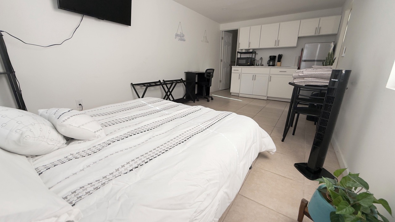 Photo of Bedroom in Wilton Manors
