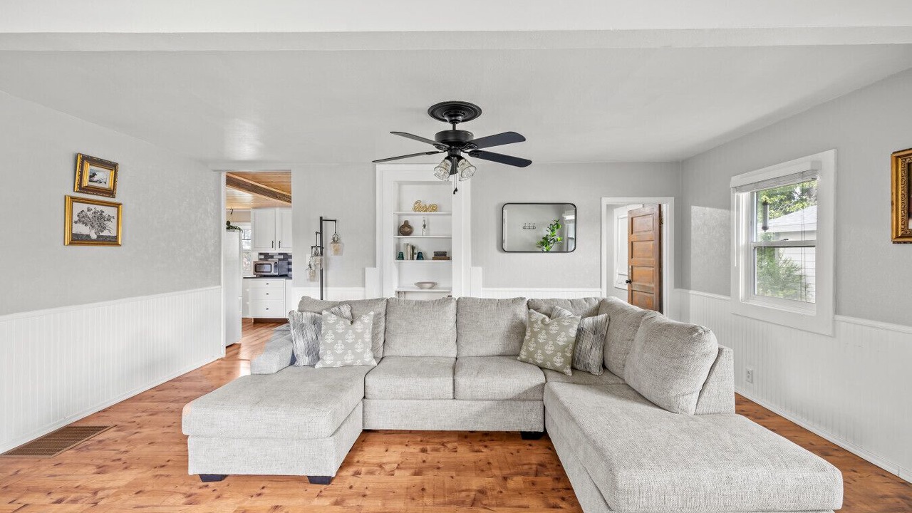 Photo of Livingroom in Boardman