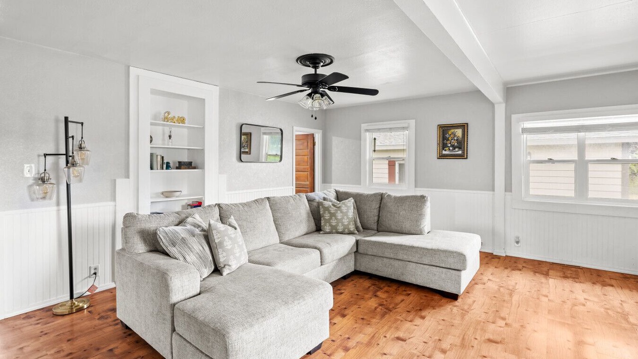 Photo of Livingroom in Boardman