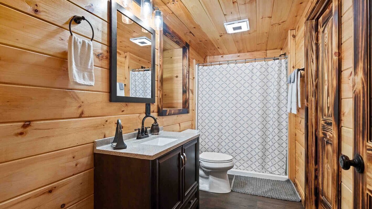 Photo of Bathroom in Blue Ridge