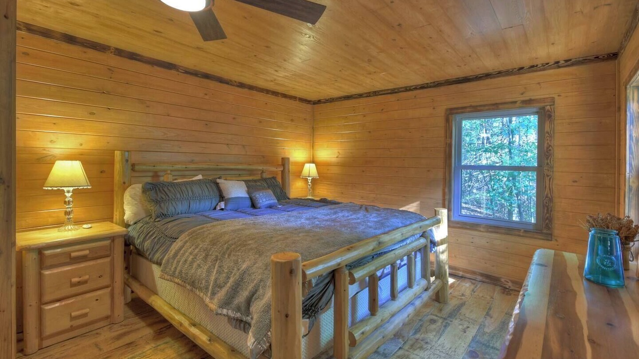 Photo of Bedroom in Blue Ridge