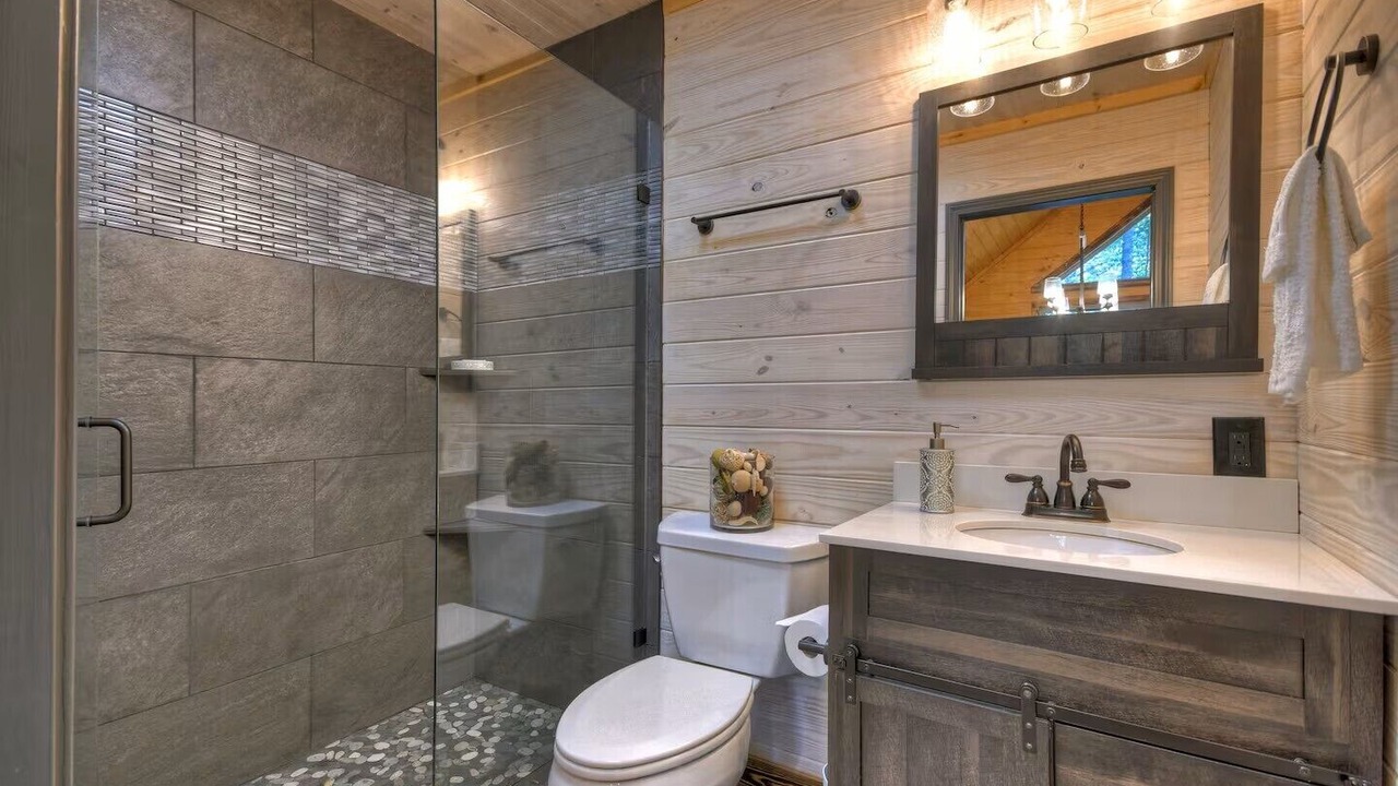 Photo of Bathroom in Blue Ridge