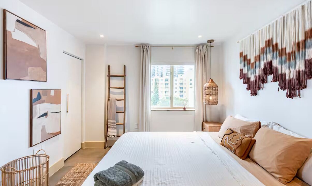 Photo of Bedroom in Midtown