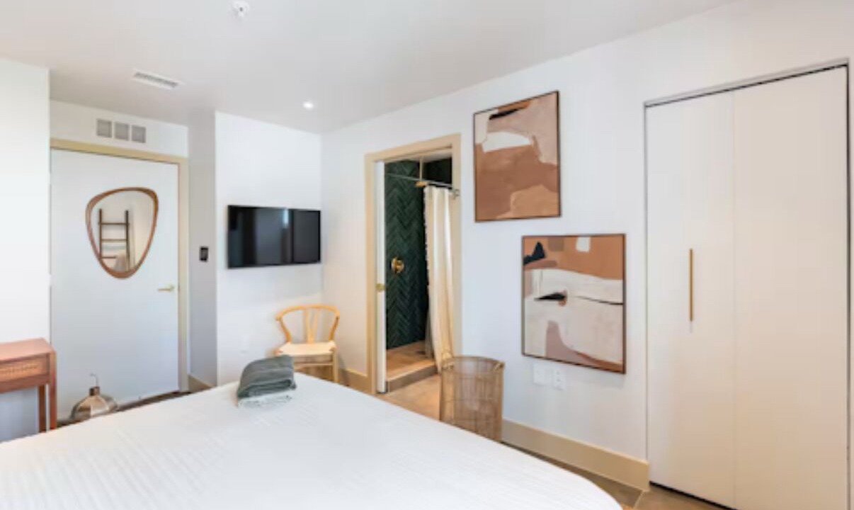 Photo of Bedroom in Midtown