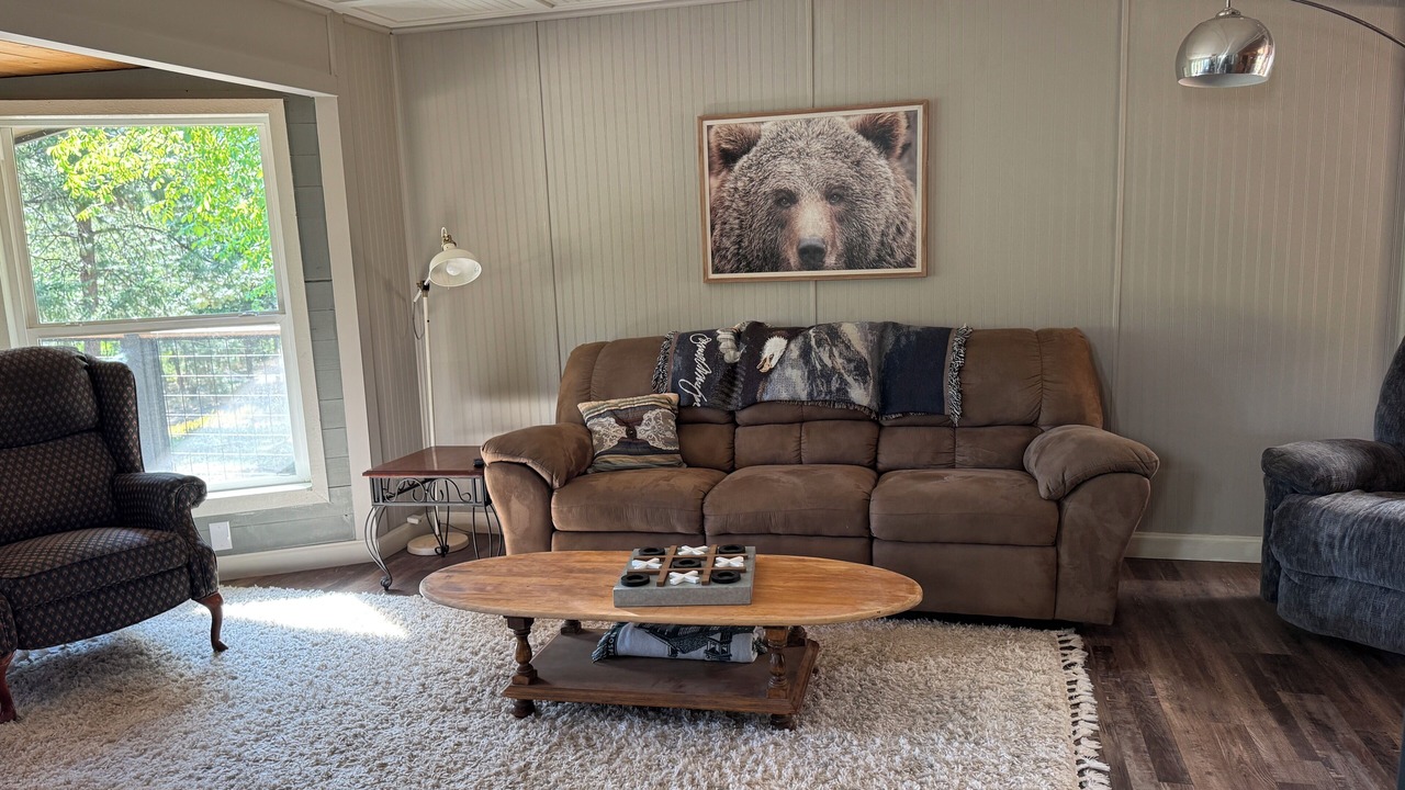 Photo of Livingroom in Trail