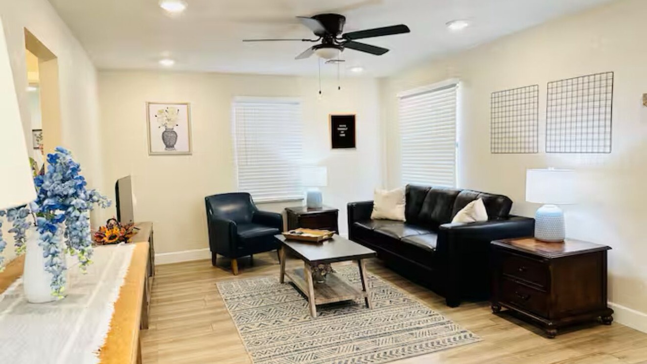 Photo of Livingroom in Safford