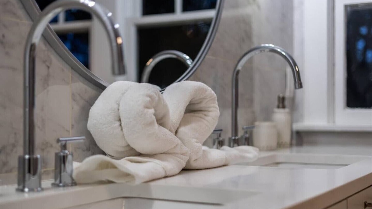 Photo of Bathroom in Hanover Place