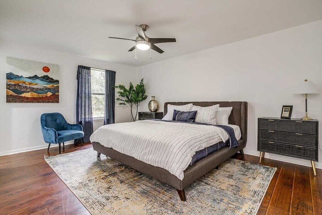 Photo of Bedroom in Grand Prairie