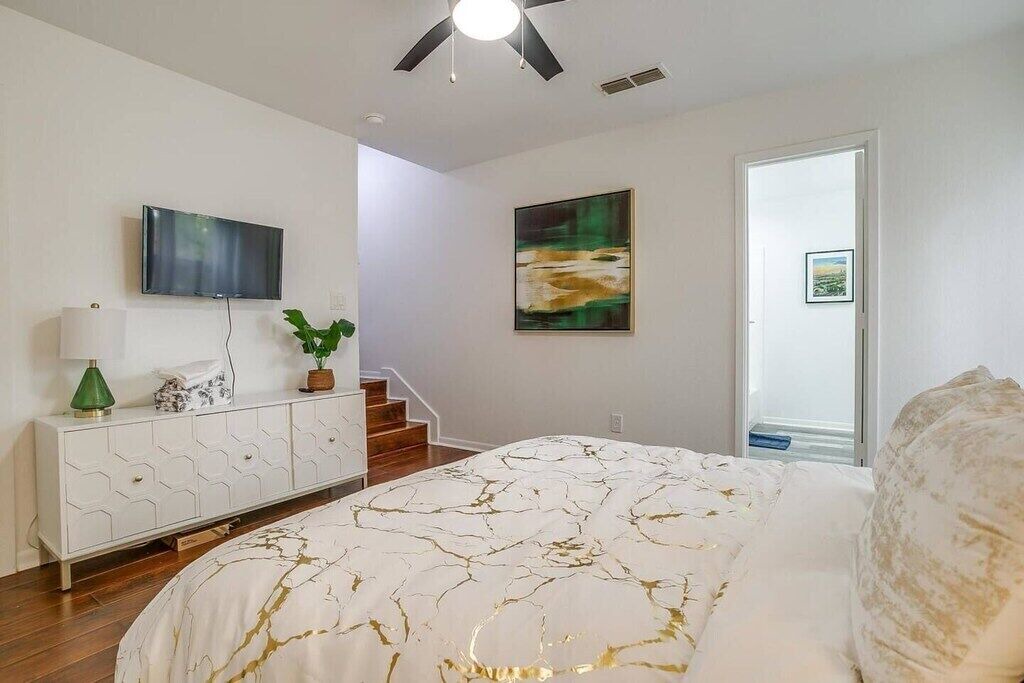 Photo of Bedroom in Grand Prairie