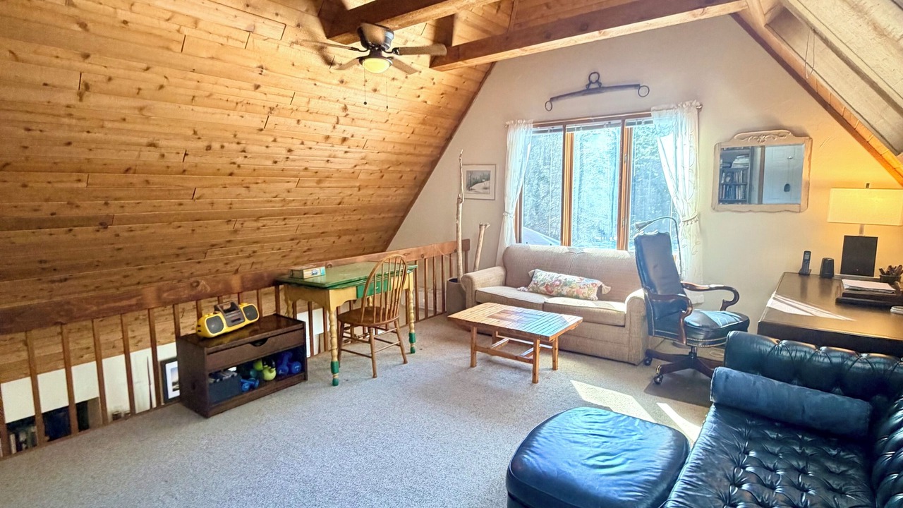 Photo of Livingroom in Maplecrest