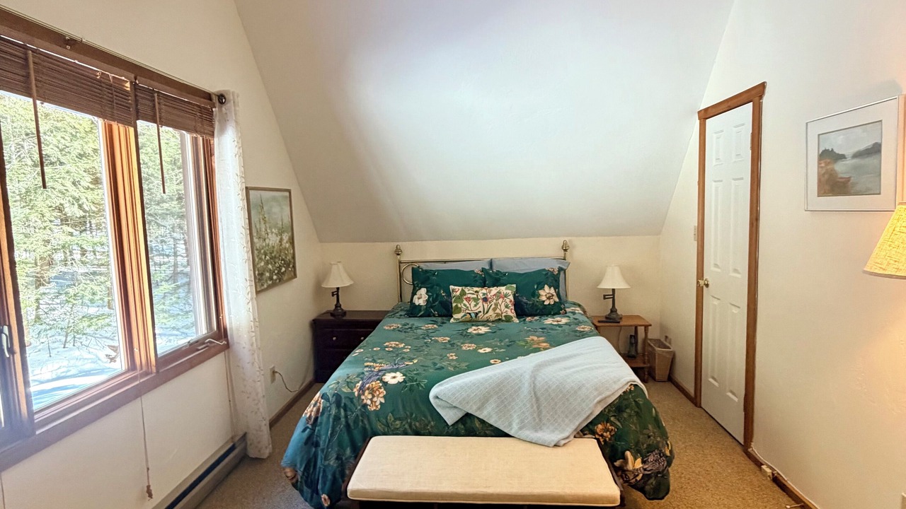 Photo of Bedroom in Maplecrest